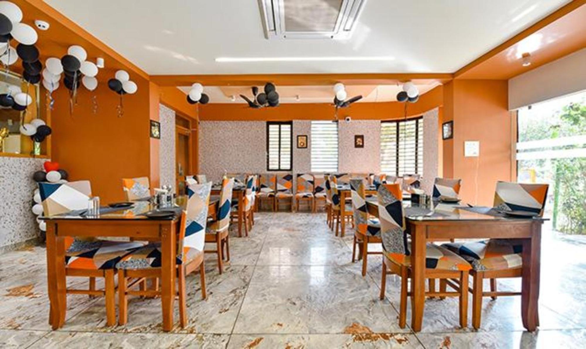 Fabhotel Siddharth Corporate - Vavol, Gandhinagar Zewnętrze zdjęcie